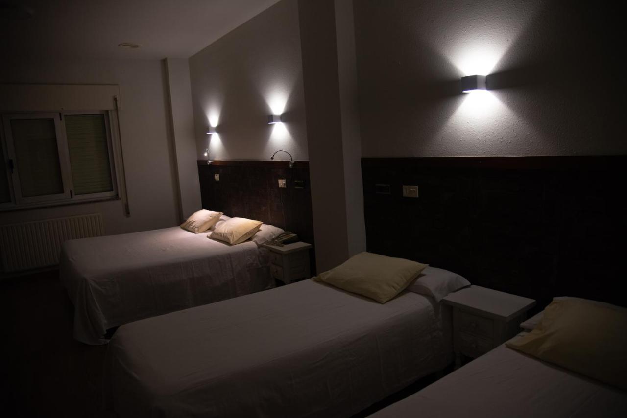 Hotel Los Olmos Lugo Eksteriør bilde