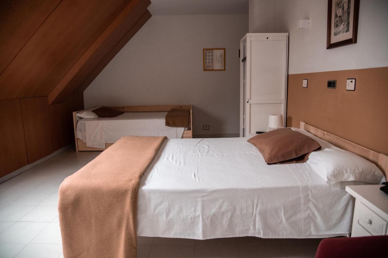 Hotel Los Olmos Lugo Eksteriør bilde