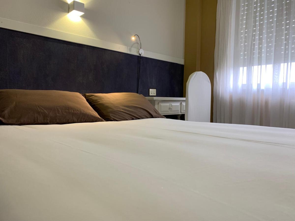 Hotel Los Olmos Lugo Eksteriør bilde